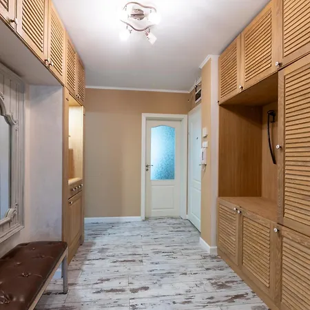 Apartmán Spacious 2br With Garage In Chataldzha