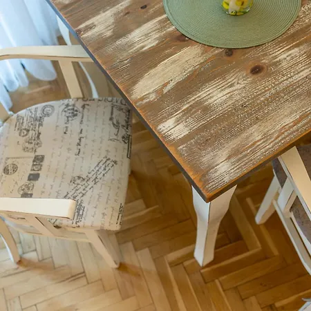 Spacious 2br With Garage In Chataldzha Varna