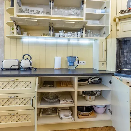 Spacious 2br With Garage In Chataldzha Apartmán